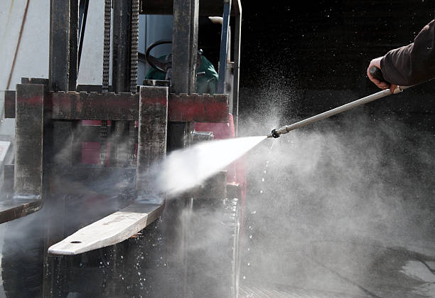 Best Concrete Pressure Washing  in Middleborough Center, MA