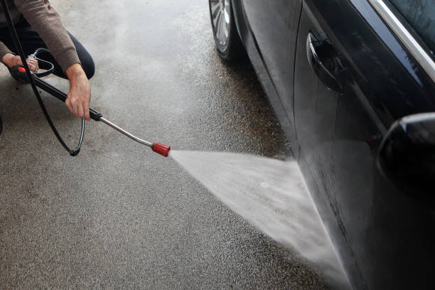 Best Commercial Building Pressure Washing  in Middleborough Center, MA